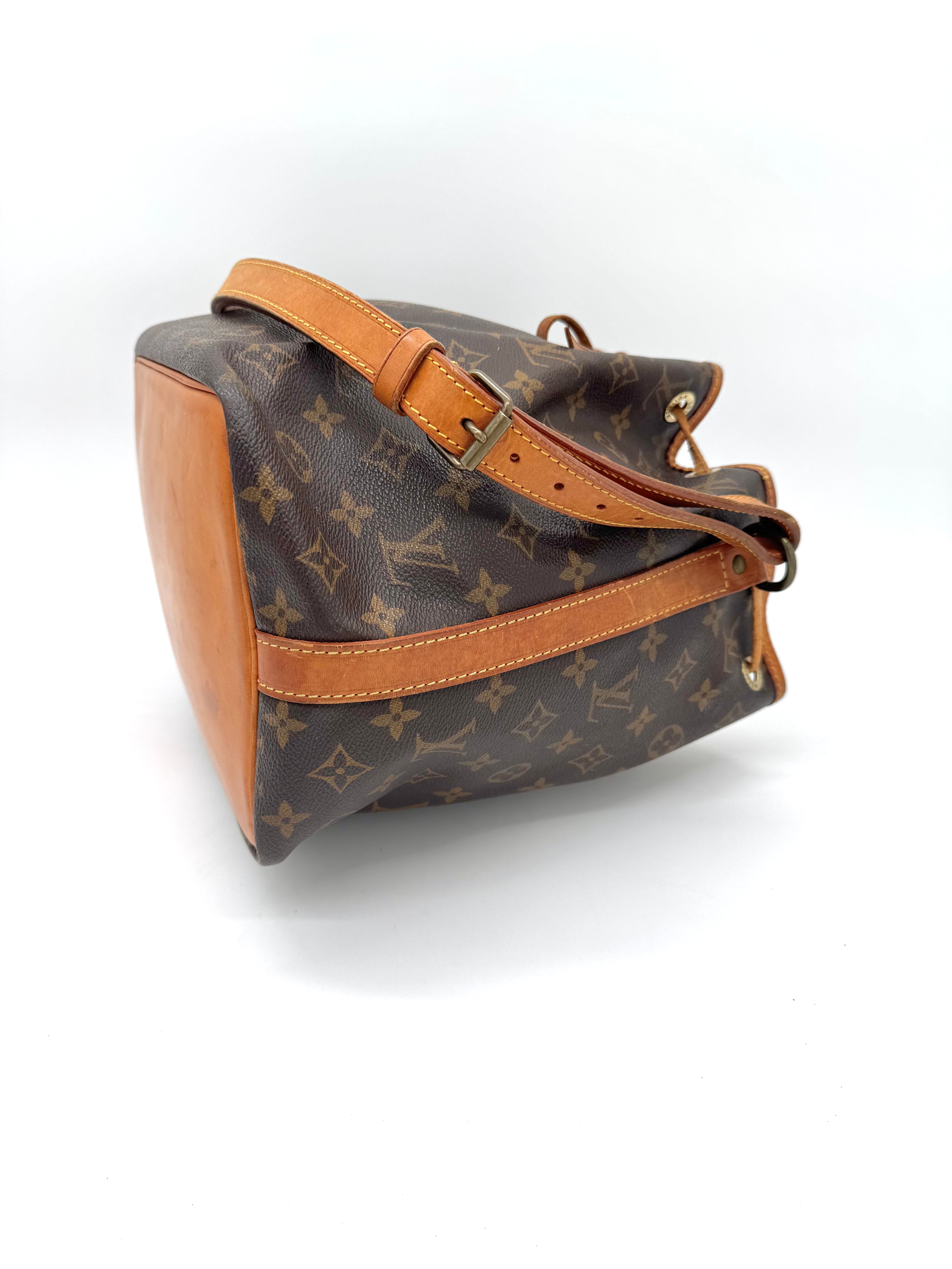 Louis Vuitton Sac Noe Petit