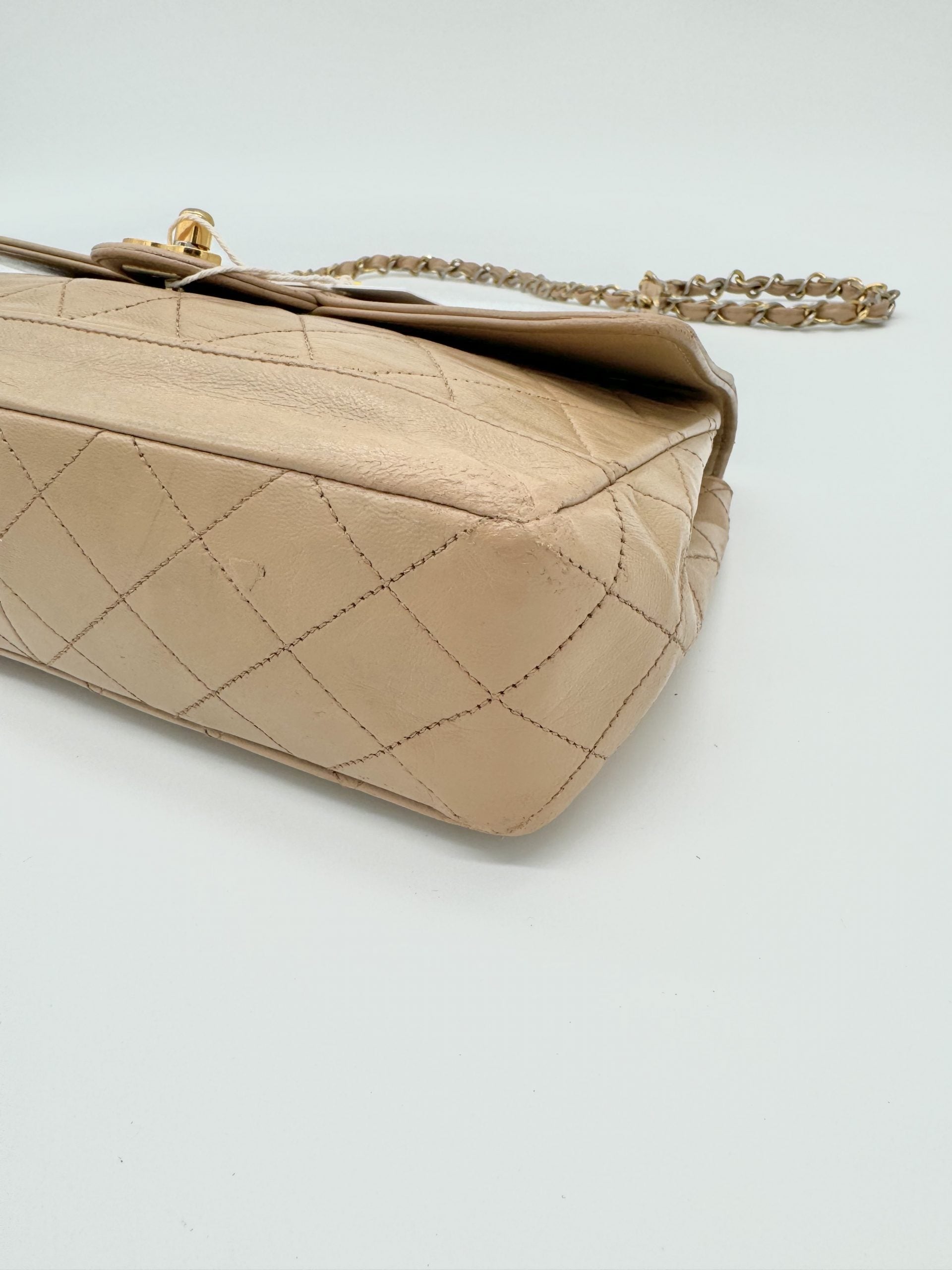 Chanel Classic Double Chain Flapbag Beige