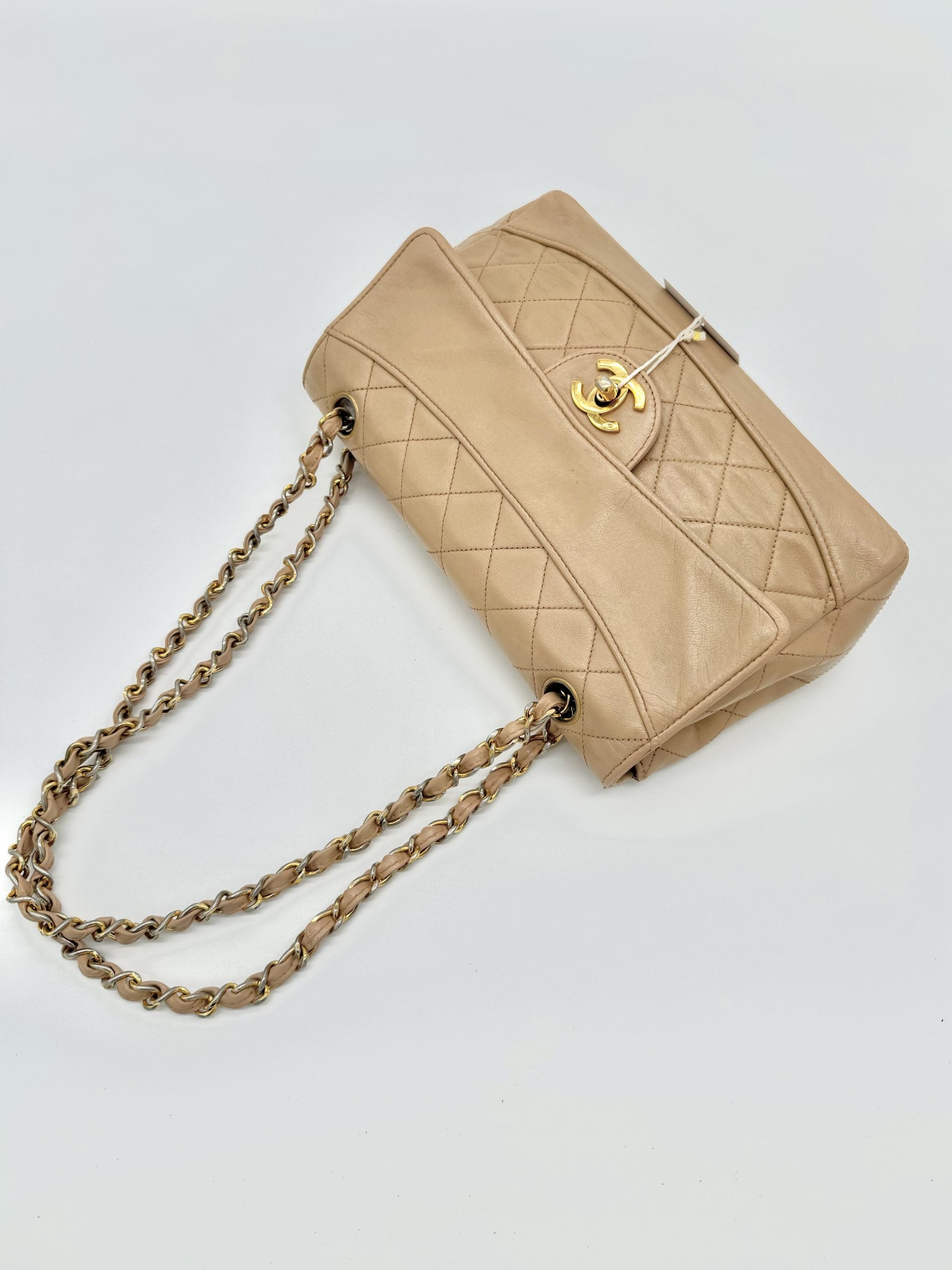Chanel Classic Double Chain Flapbag Beige
