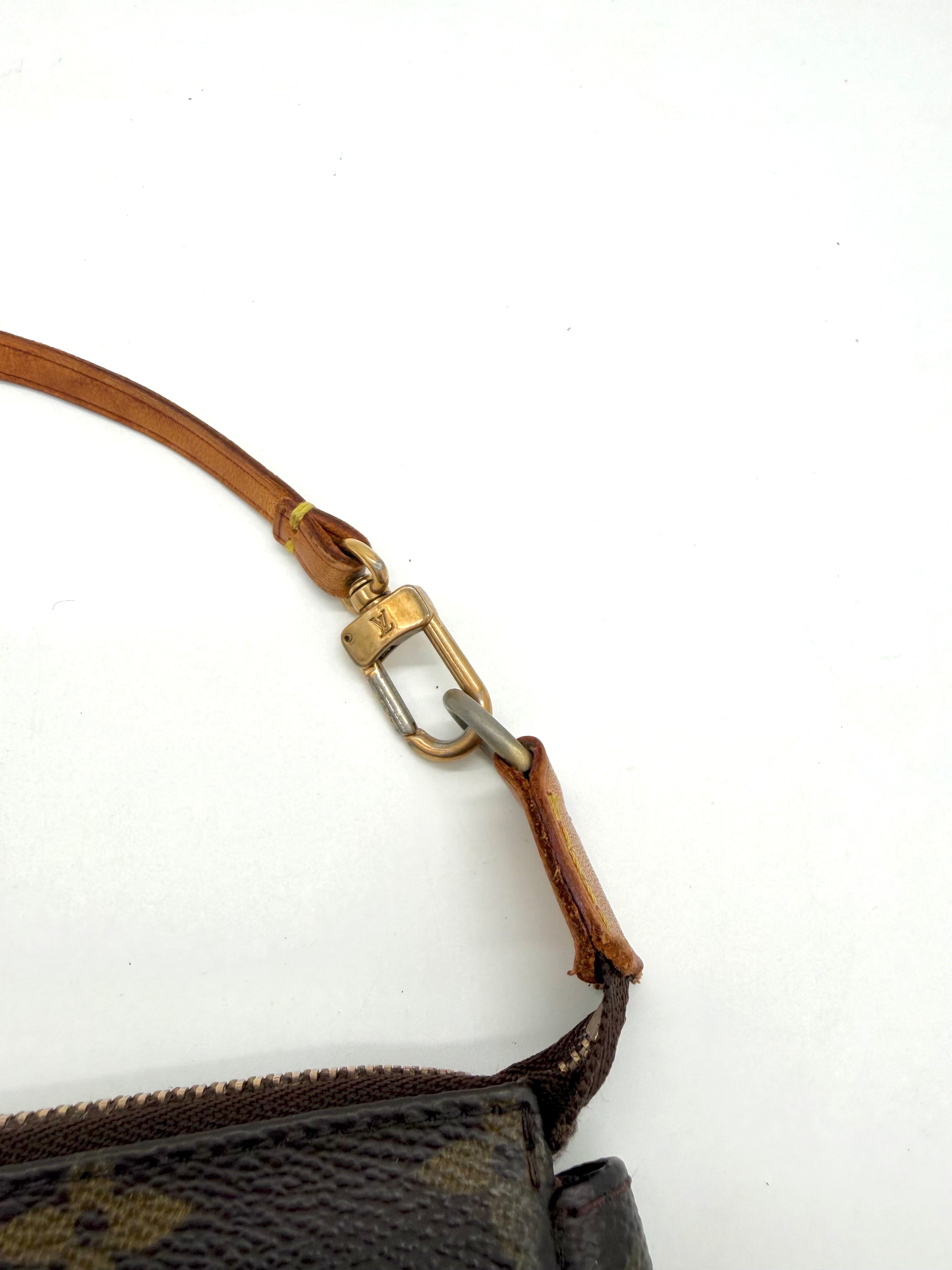 Louis Vuitton Pochette