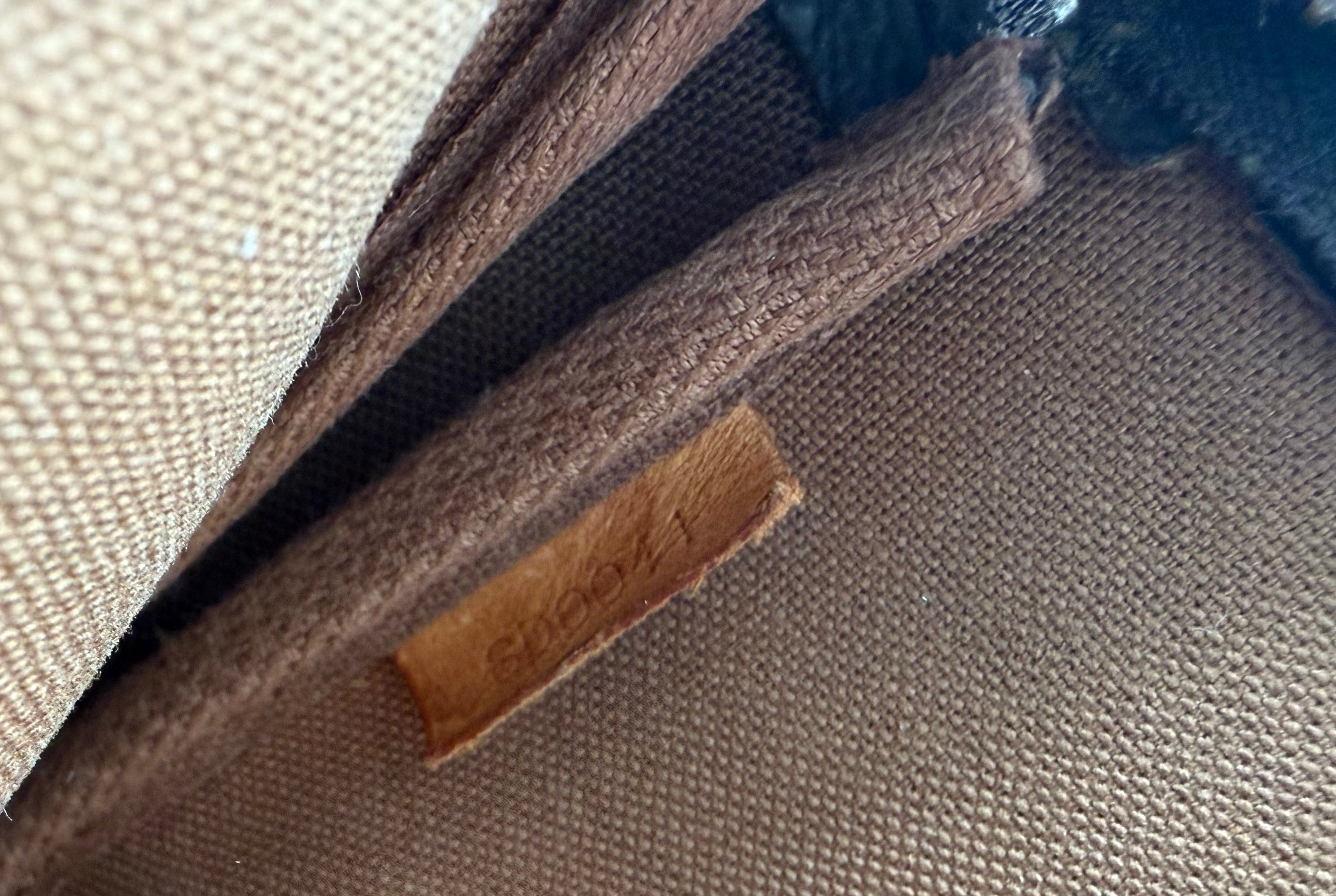Louis Vuitton Pochette