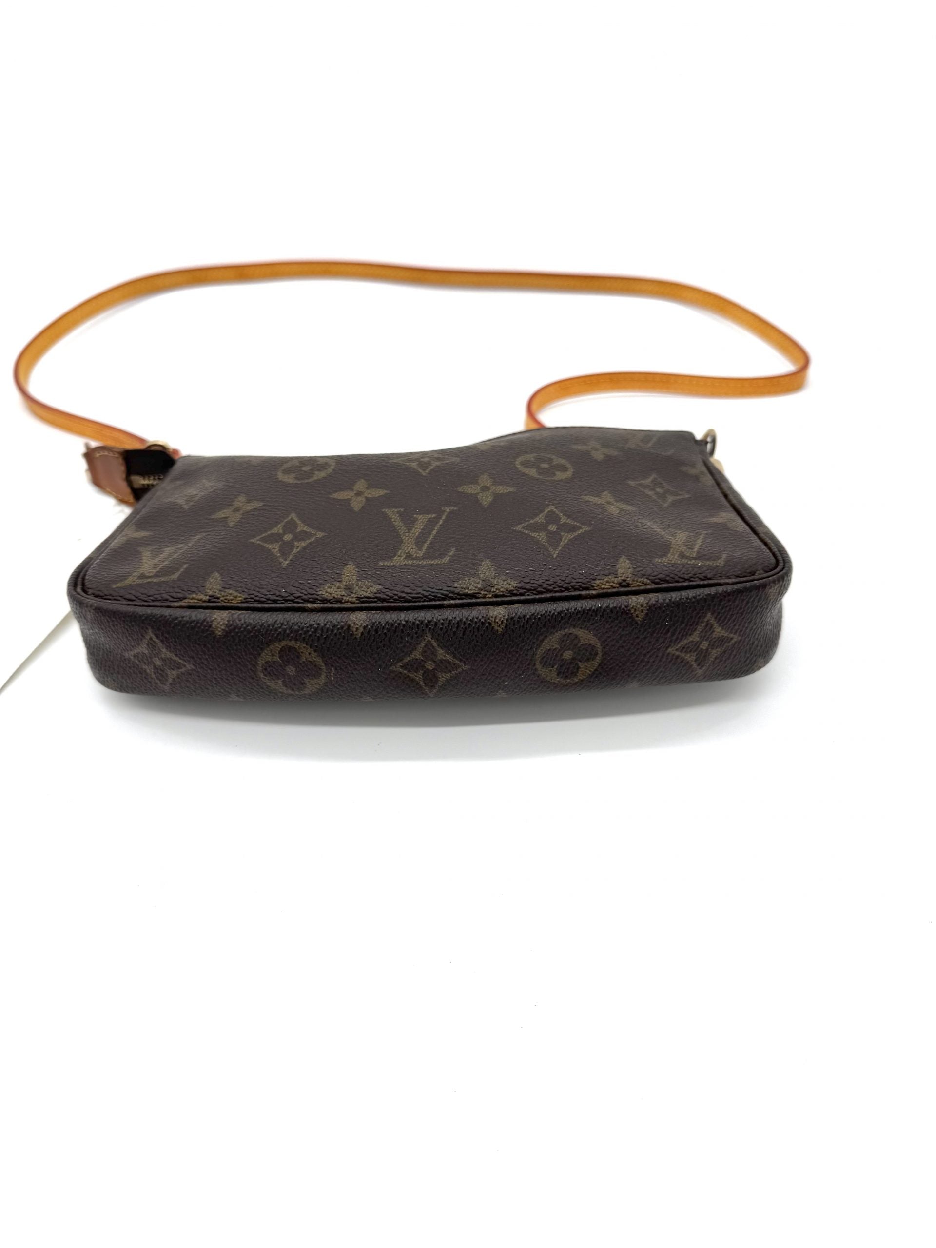 Louis Vuitton Pochette