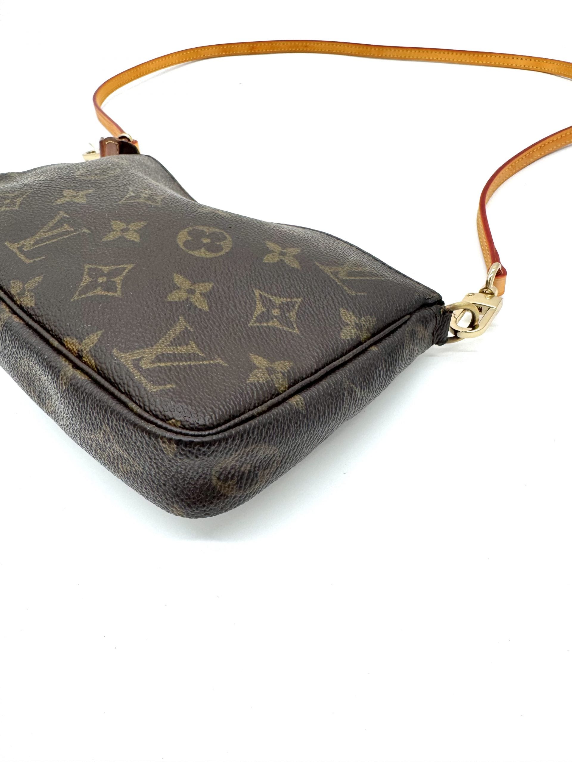 Louis Vuitton Pochette