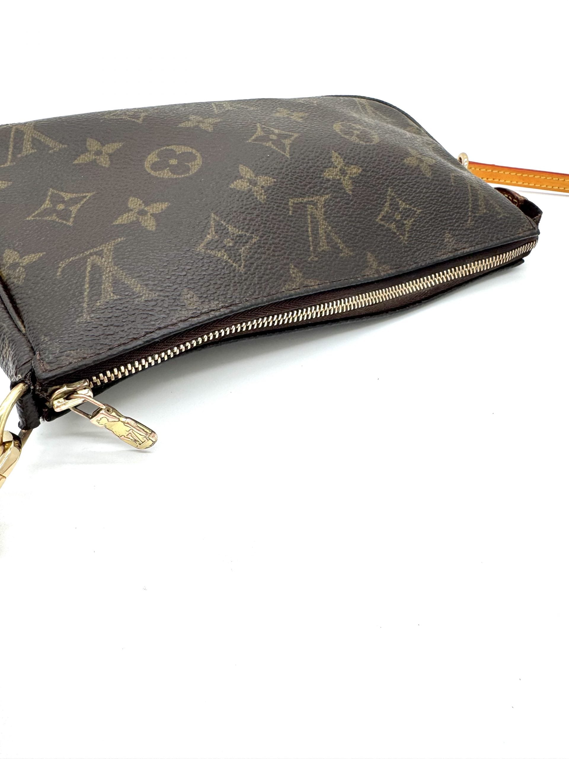 Louis Vuitton Pochette