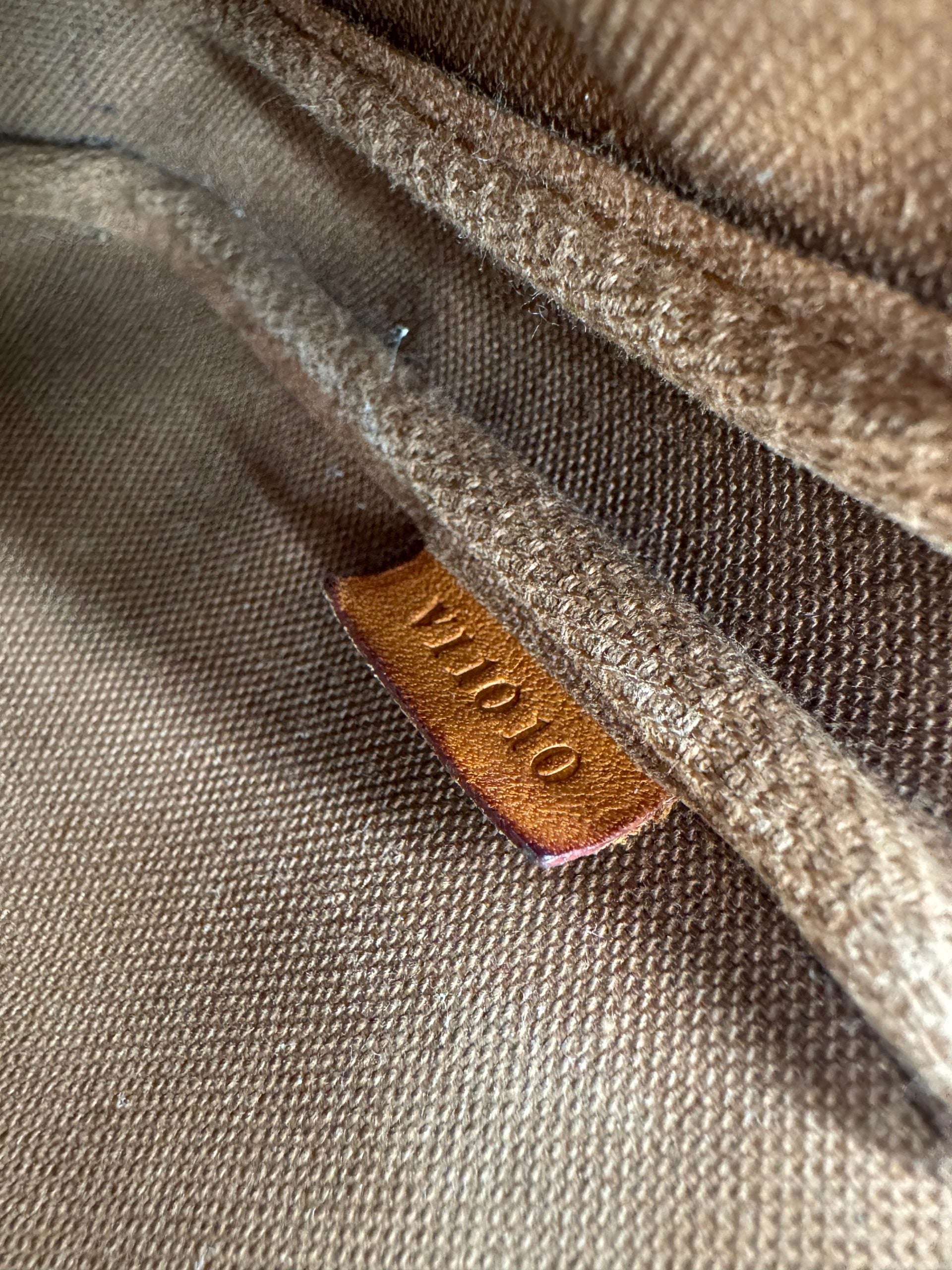 Louis Vuitton Pochette