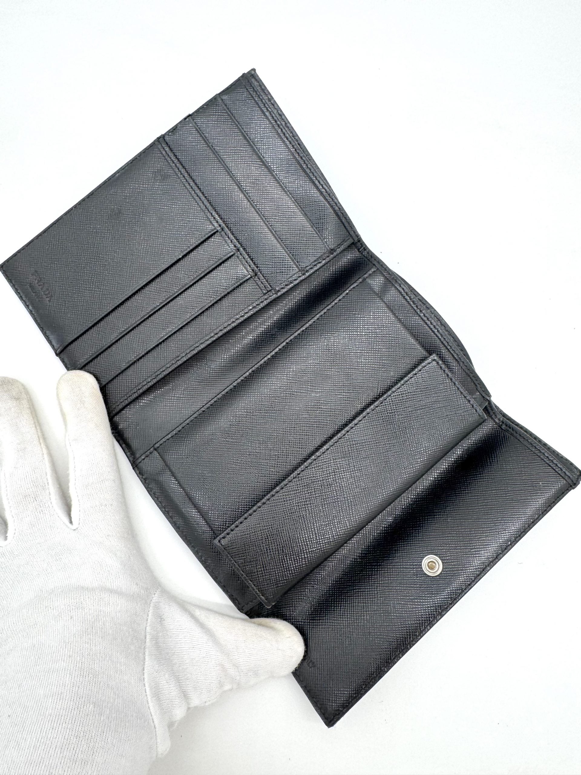 Prada Geldbörse Nylon Schwarz