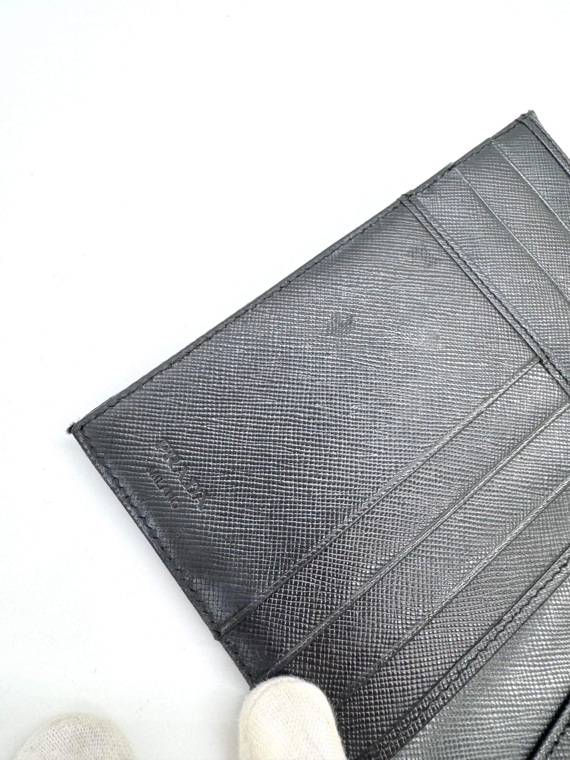 Prada Geldbörse Nylon Schwarz