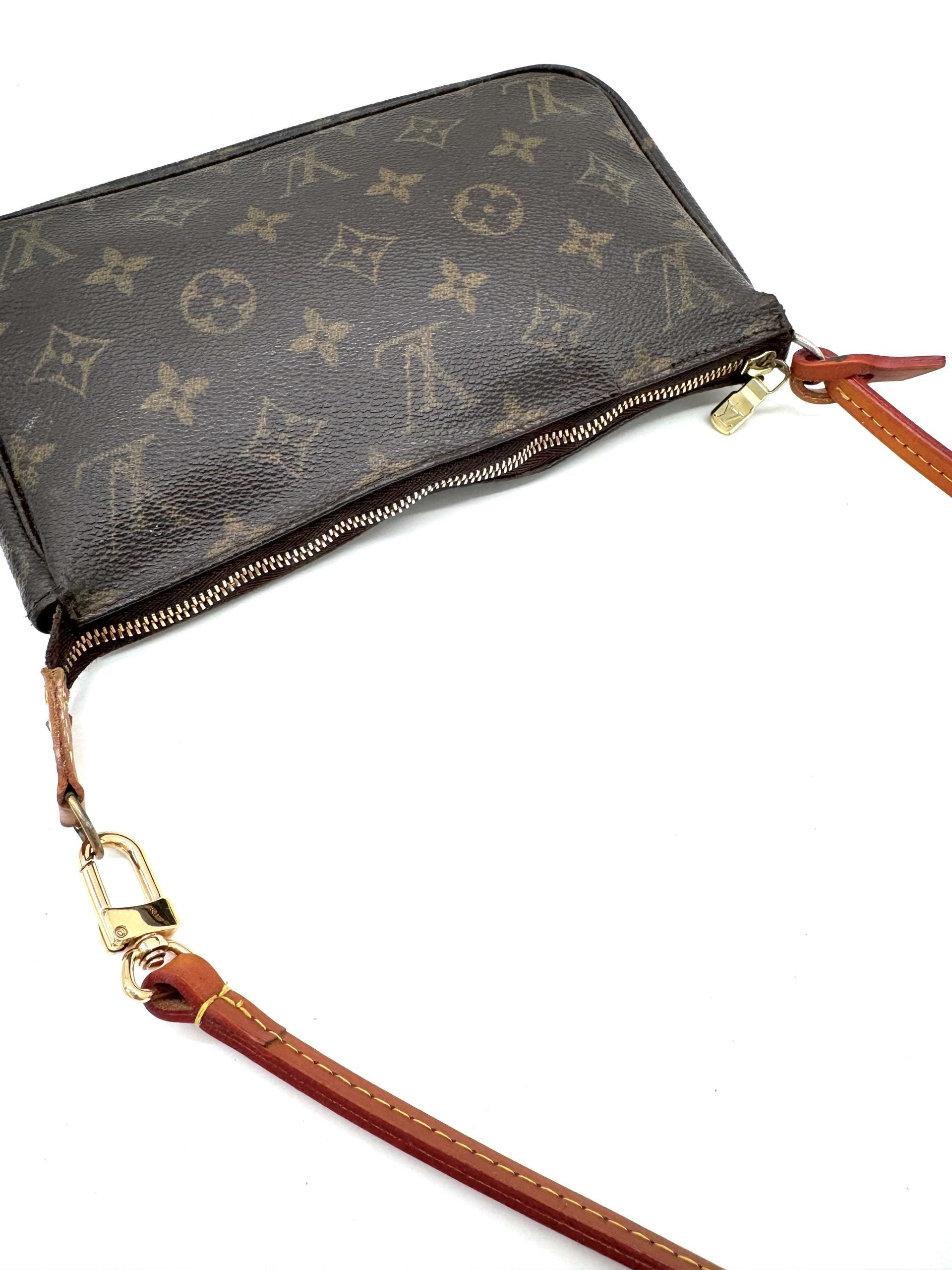 Louis Vuitton Pochette