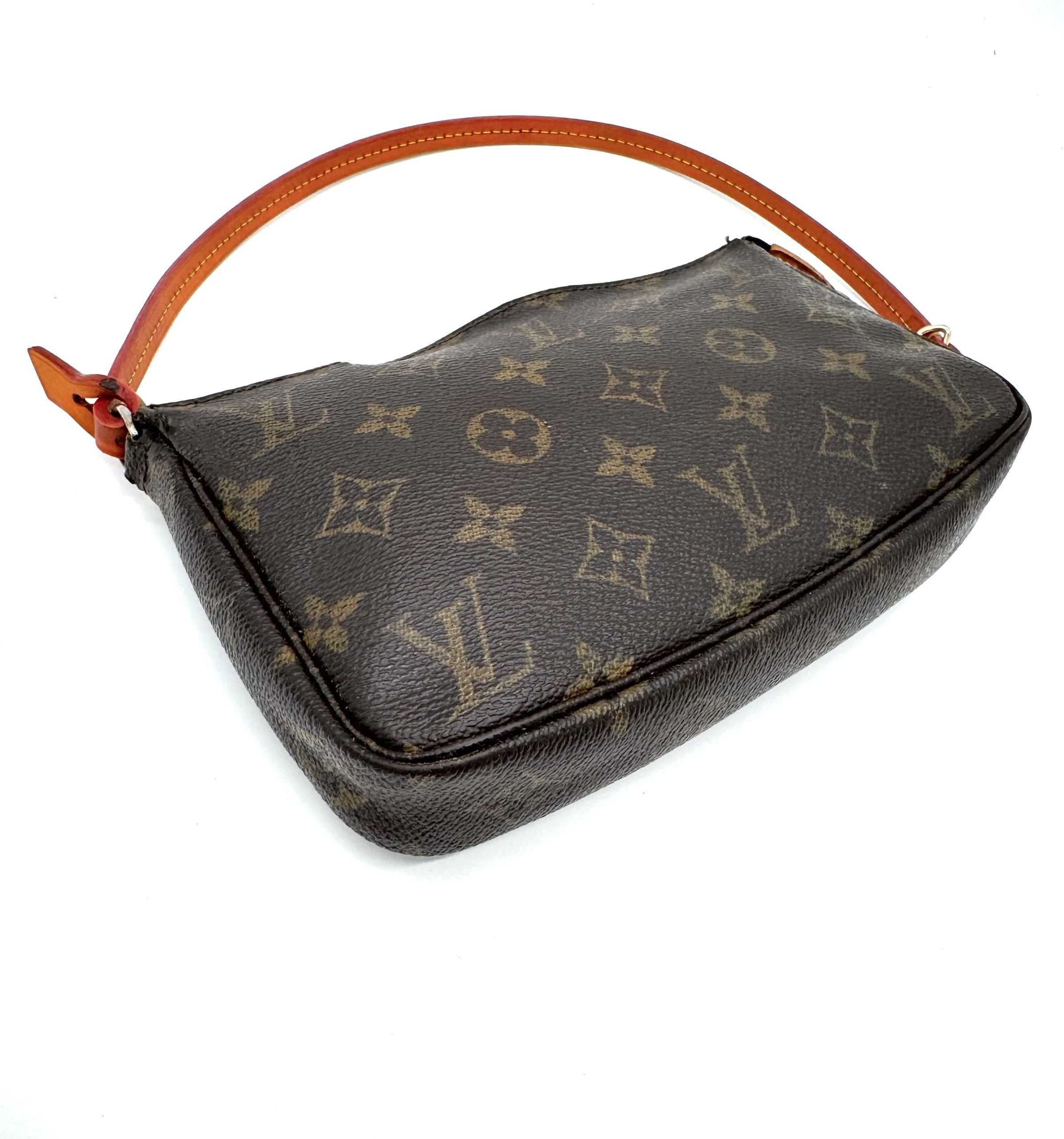 Louis Vuitton Pochette