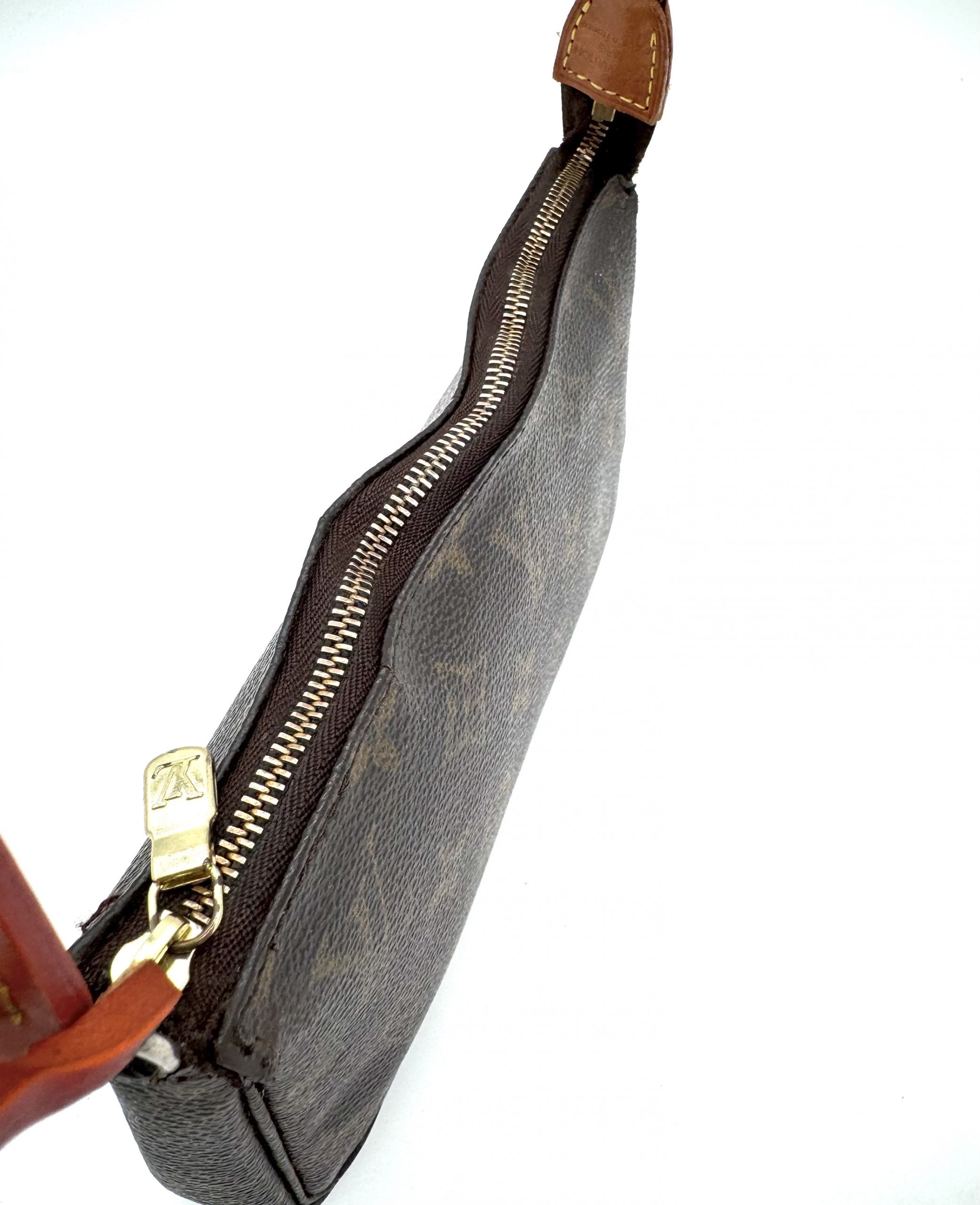 Louis Vuitton Pochette