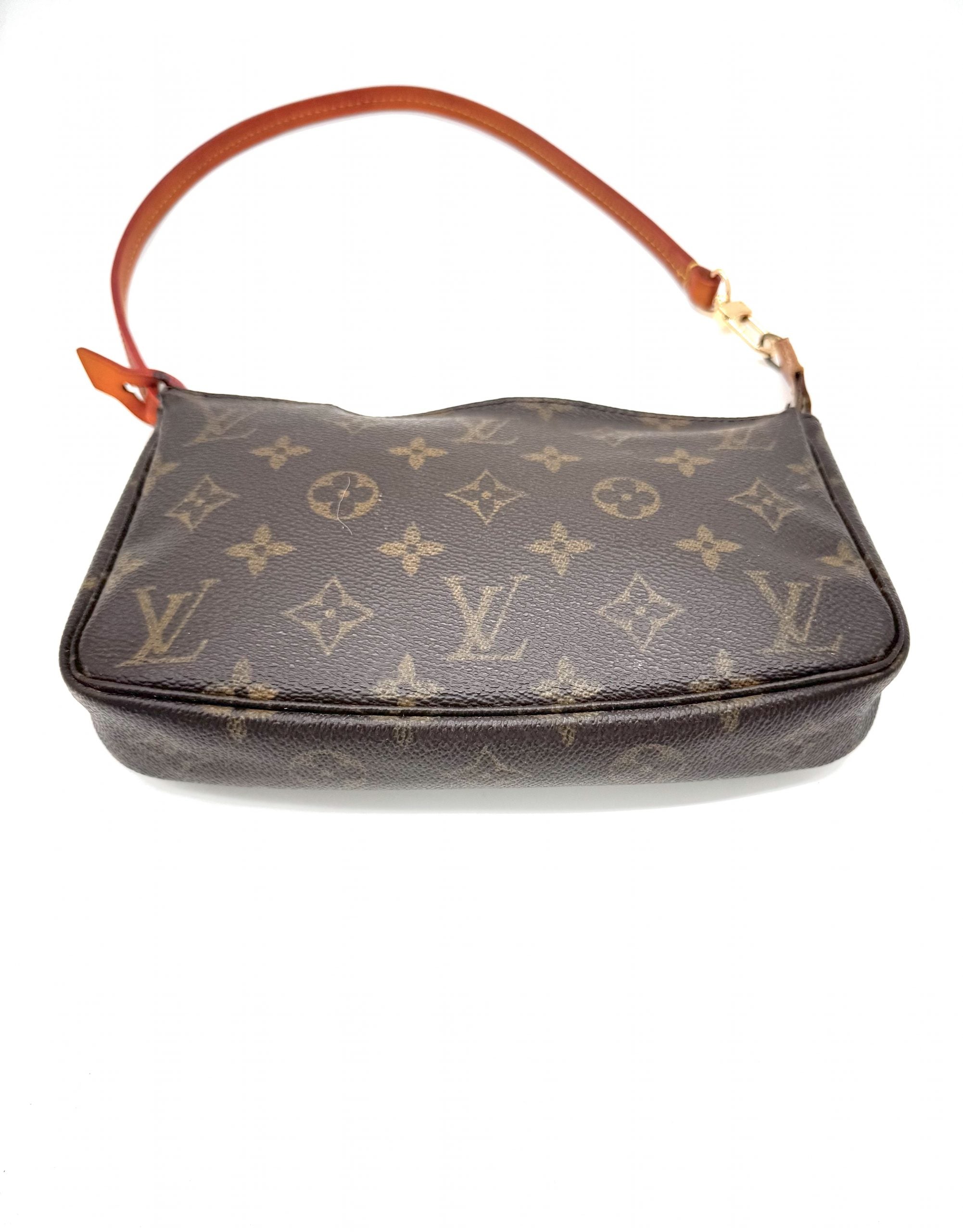 Louis Vuitton Pochette