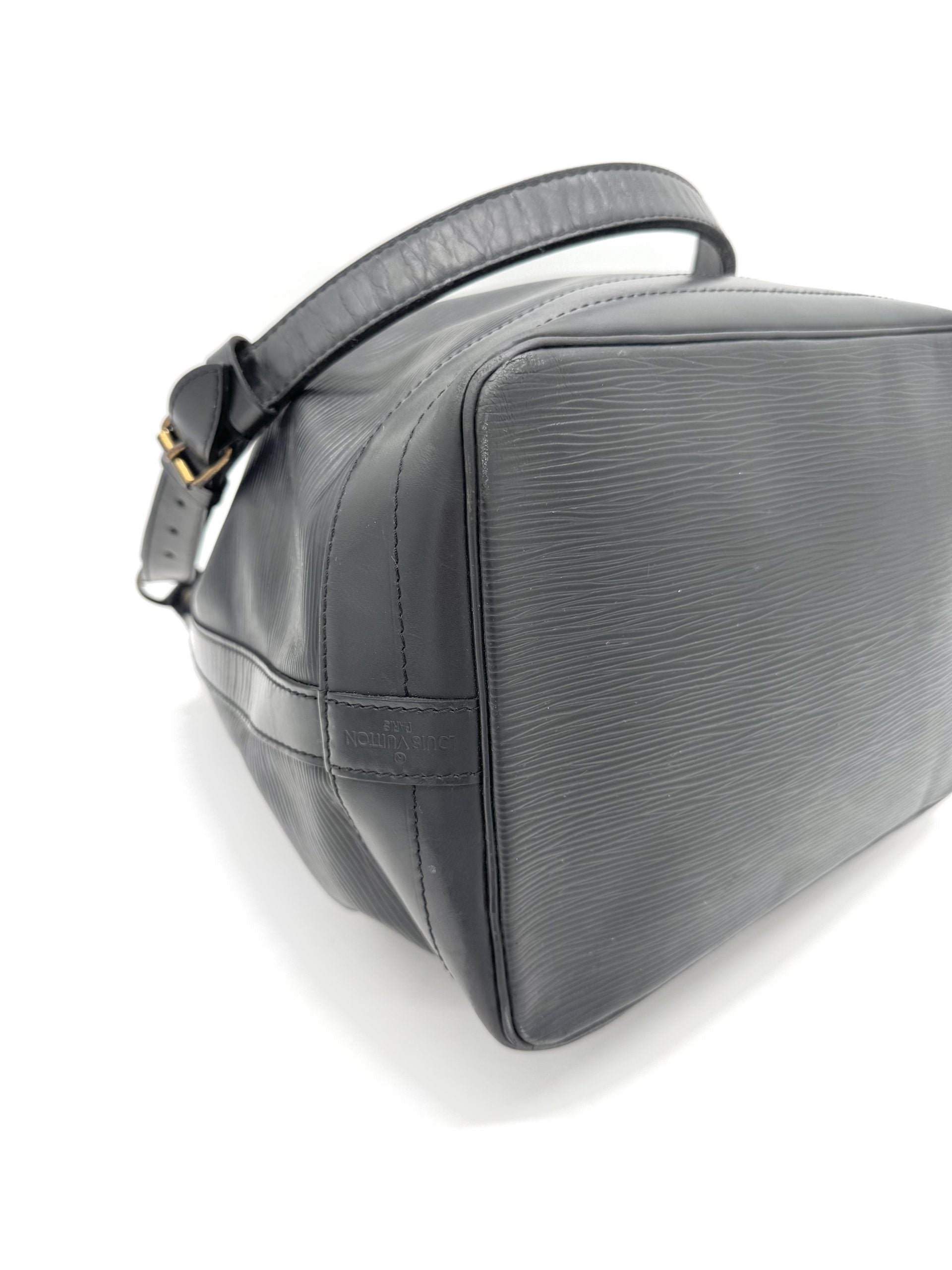 Louis Vuitton Sac Noe Grande Epi