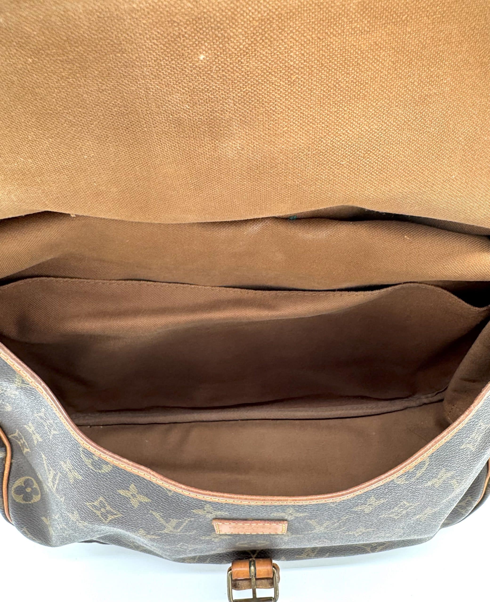 Louis Vuitton Saumur 35