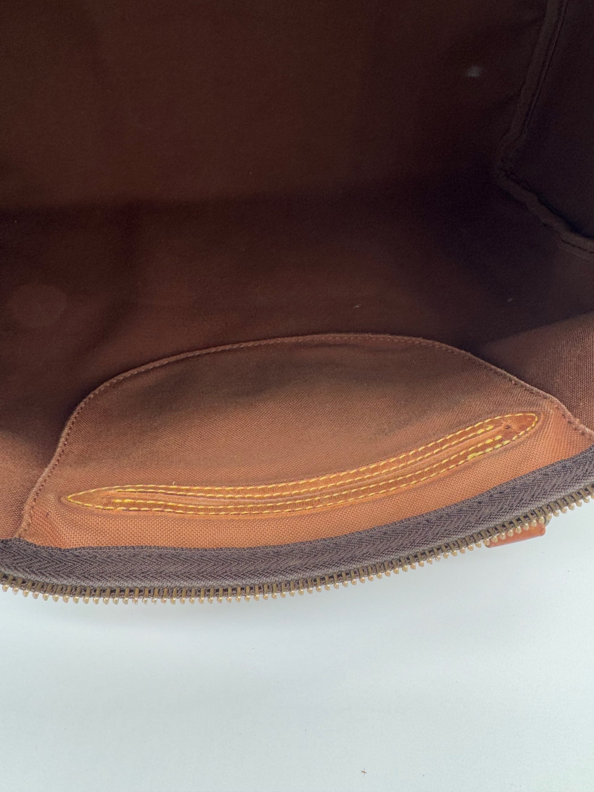 Louis Vuitton Speedy 35