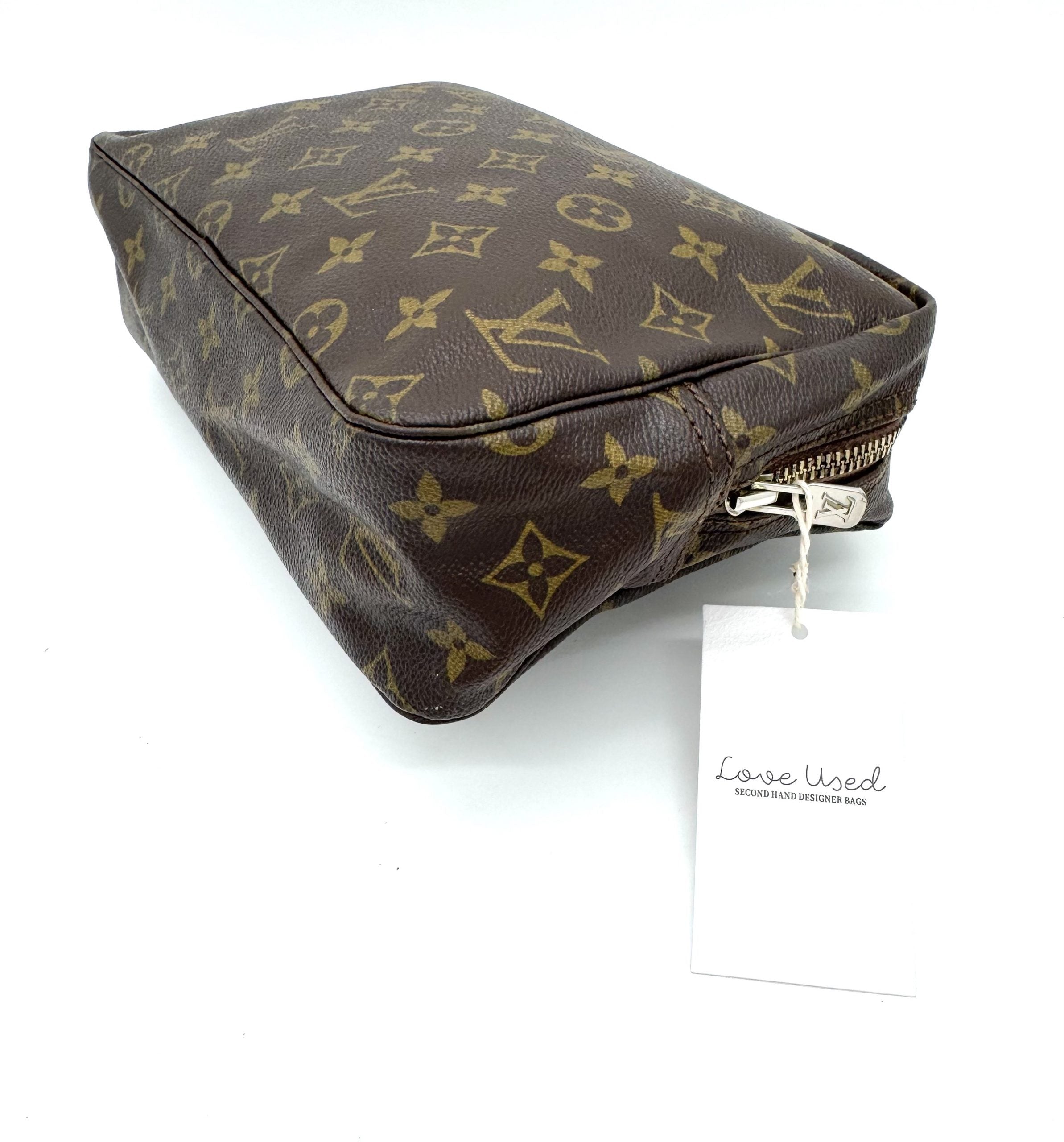 Louis Vuitton Trousse Toilette 28