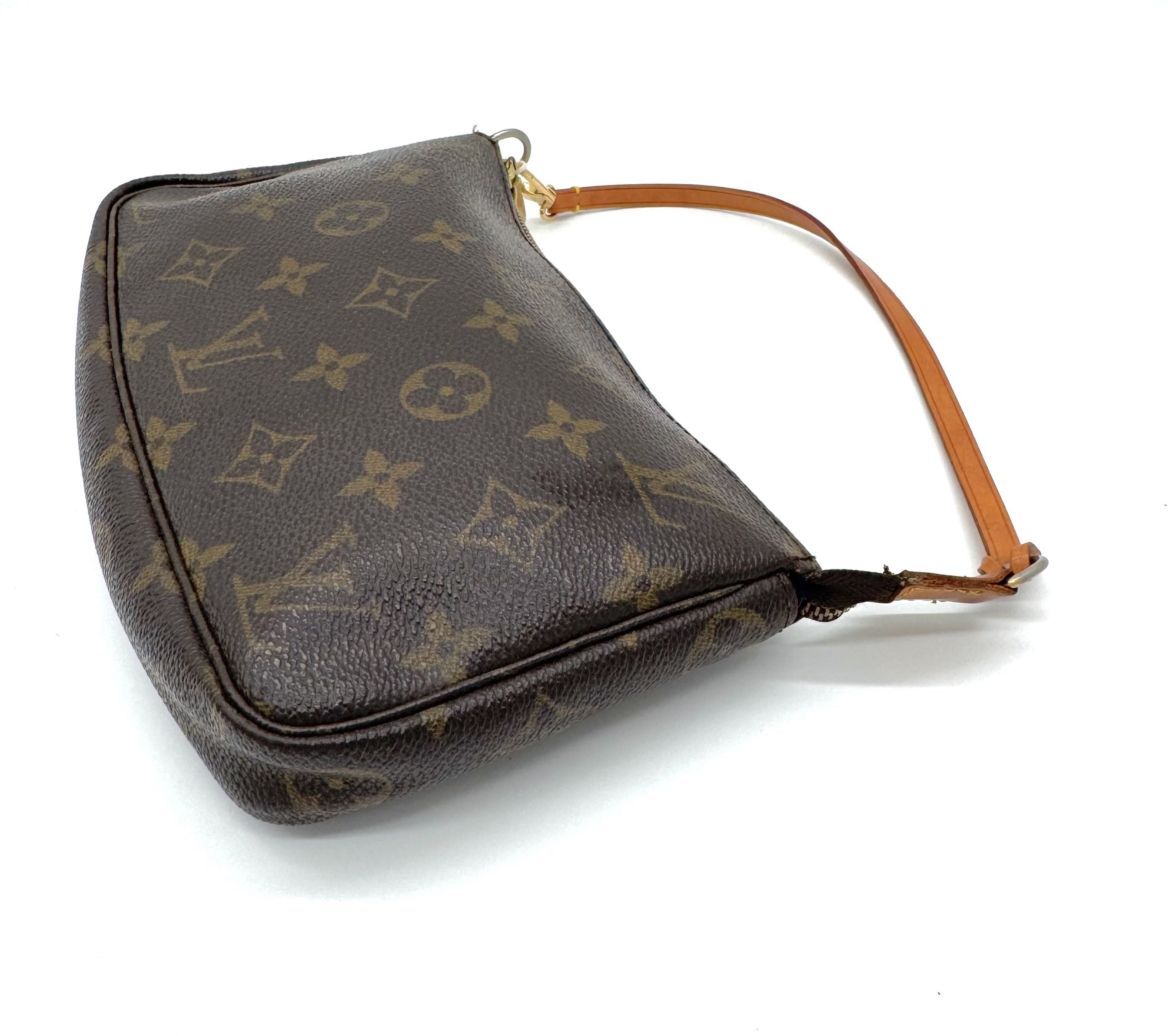Louis Vuitton Pochette
