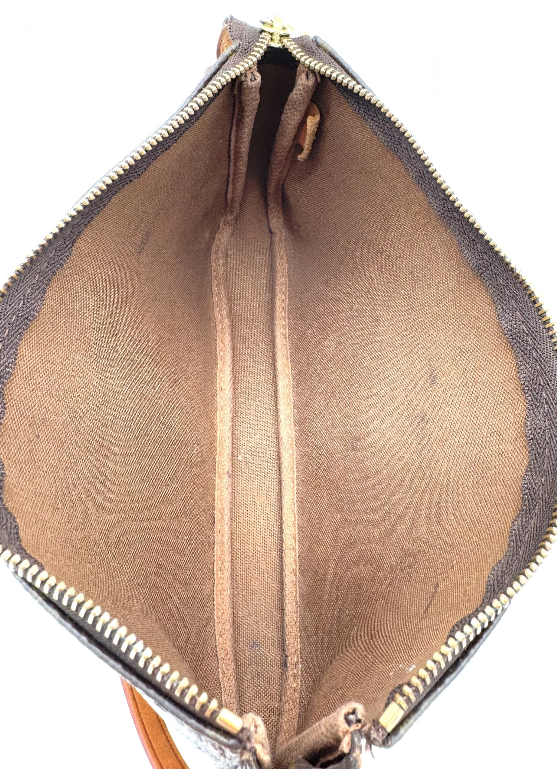 Louis Vuitton Pochette