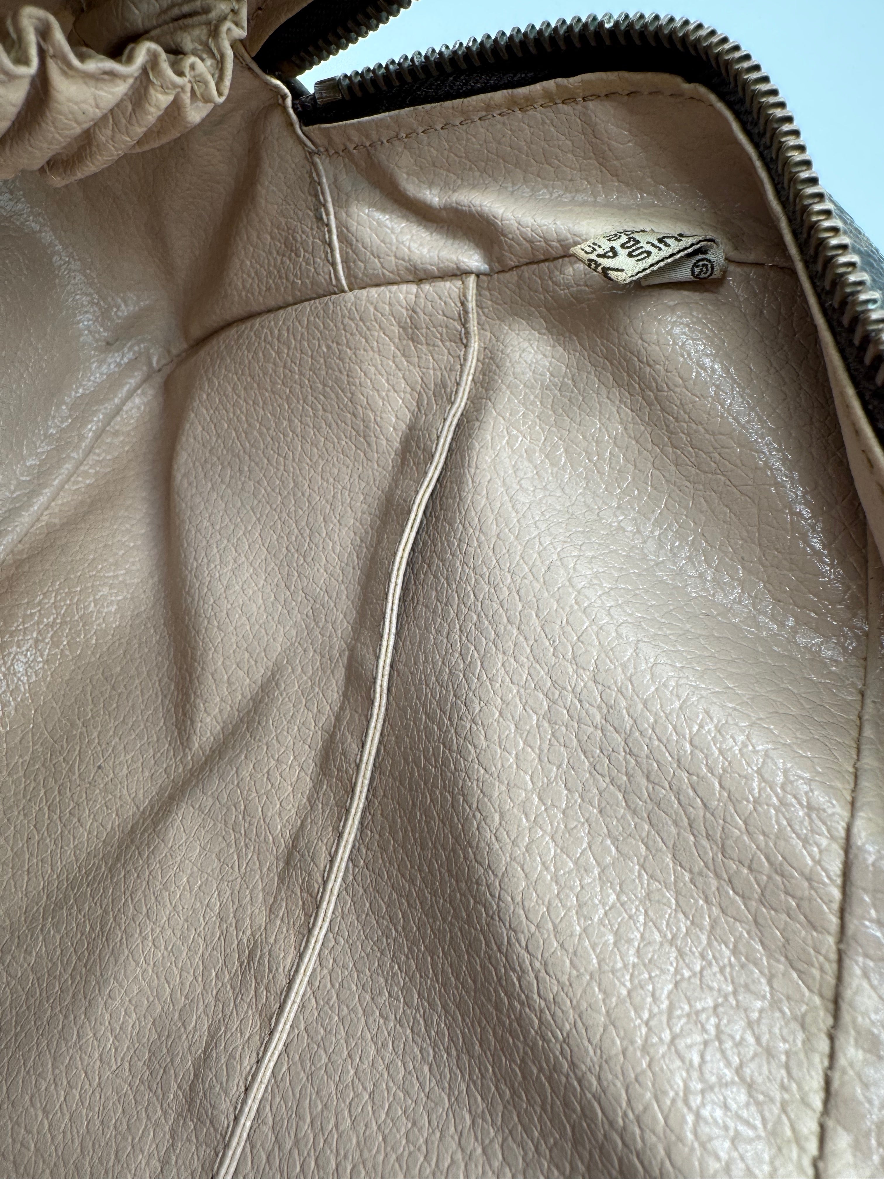 Louis Vuitton Trousse Toilette 28