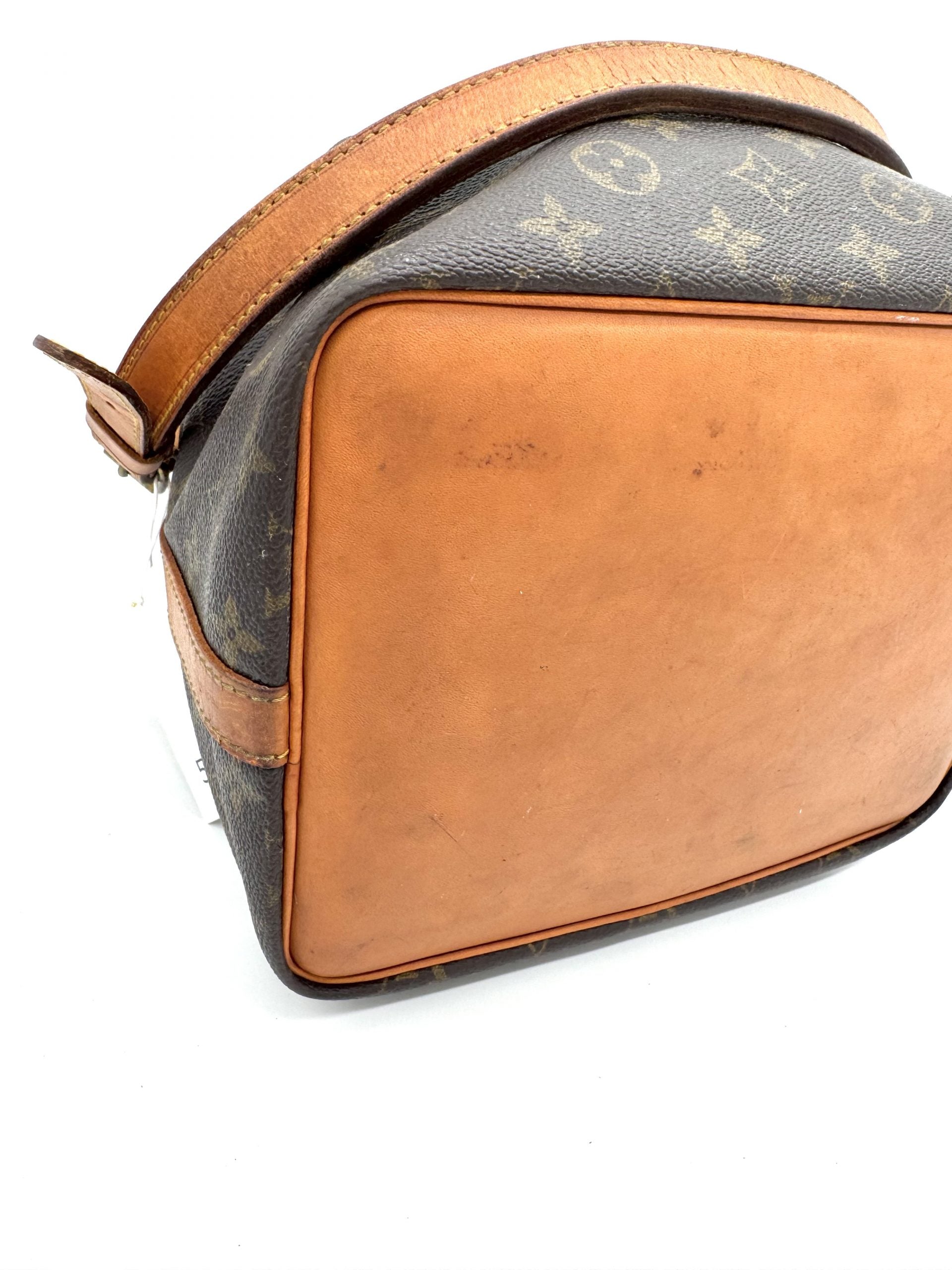 Louis Vuitton Sac Noe Petit