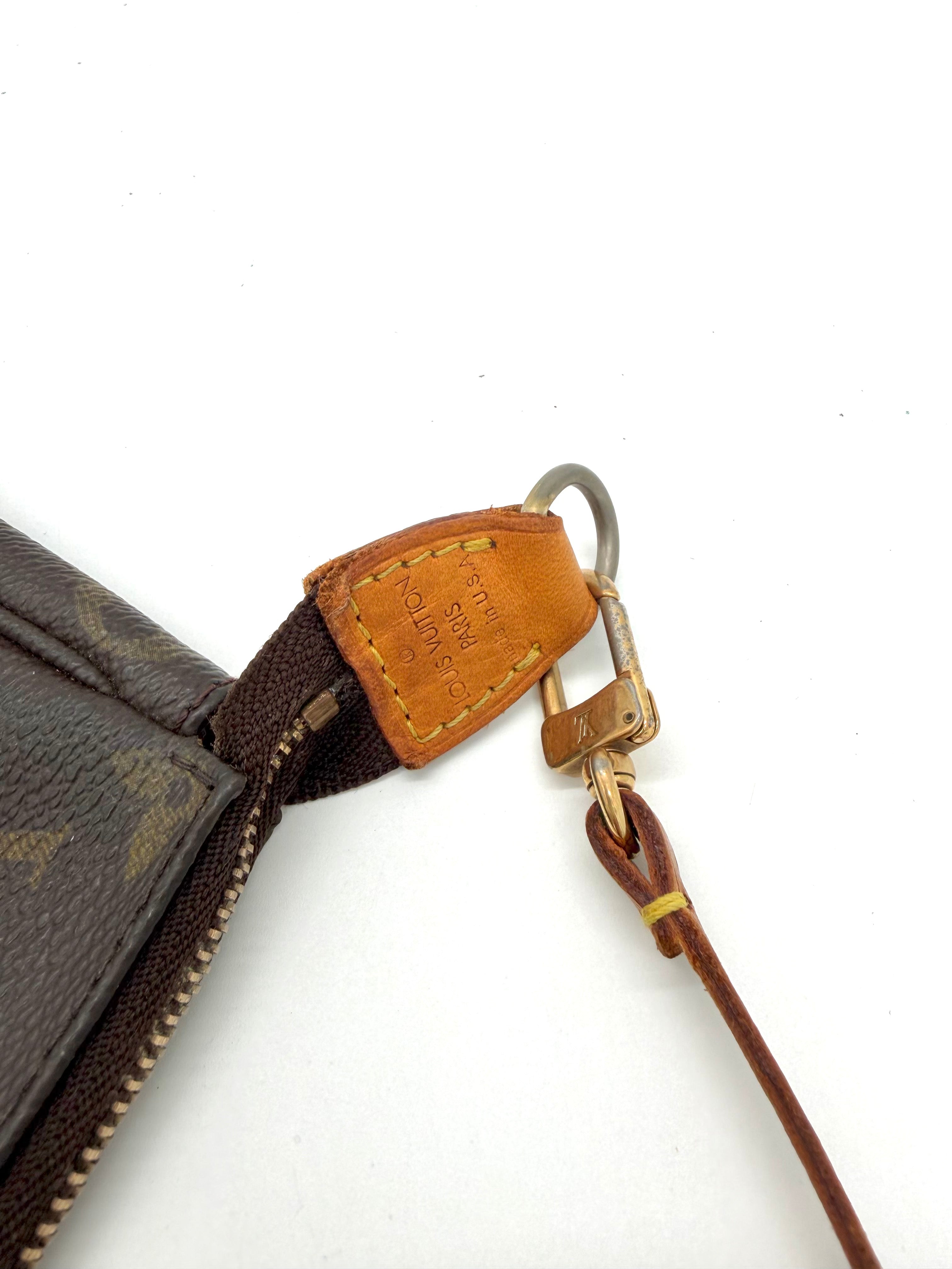 Louis Vuitton Pochette