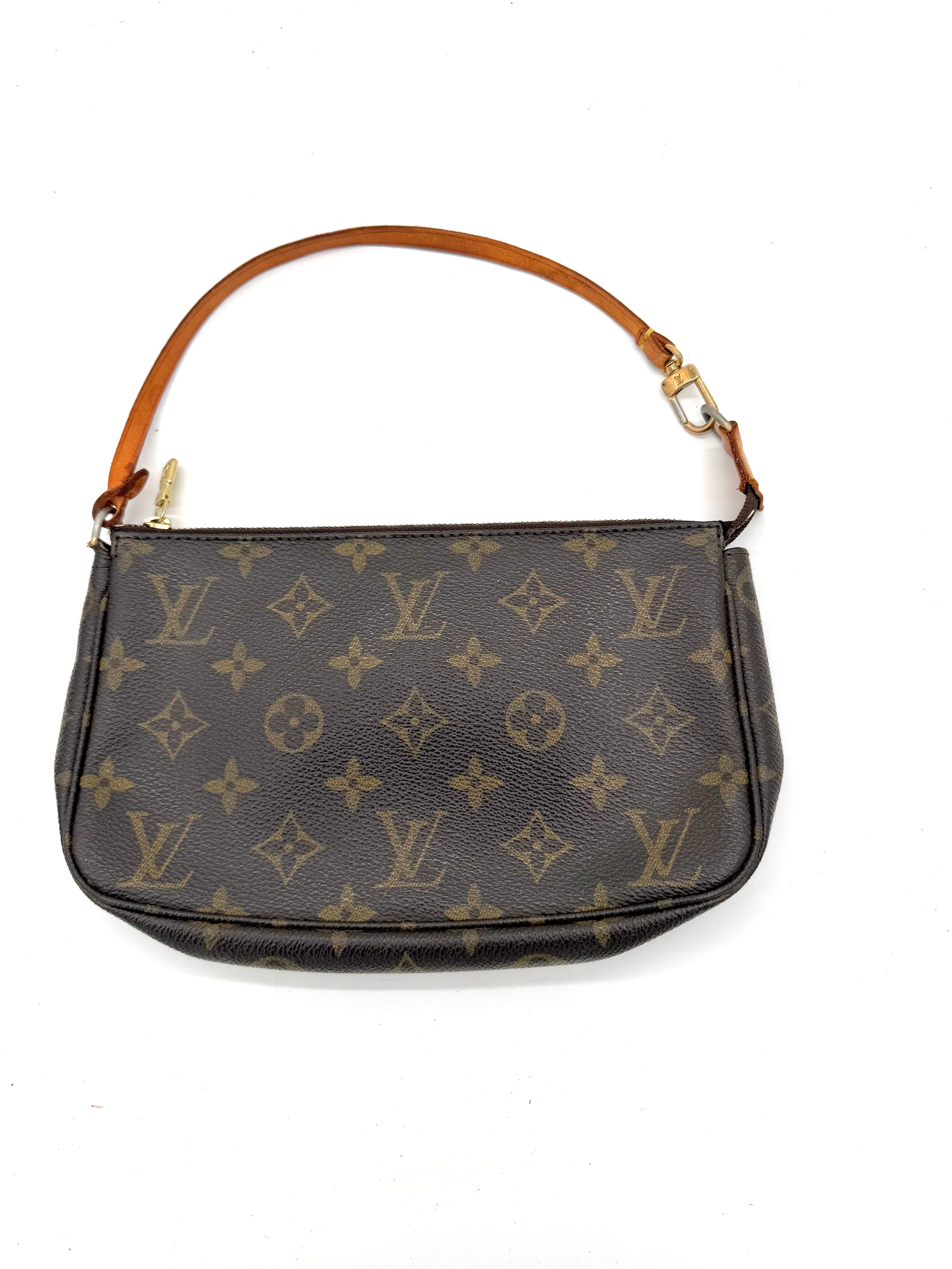 Louis Vuitton Pochette