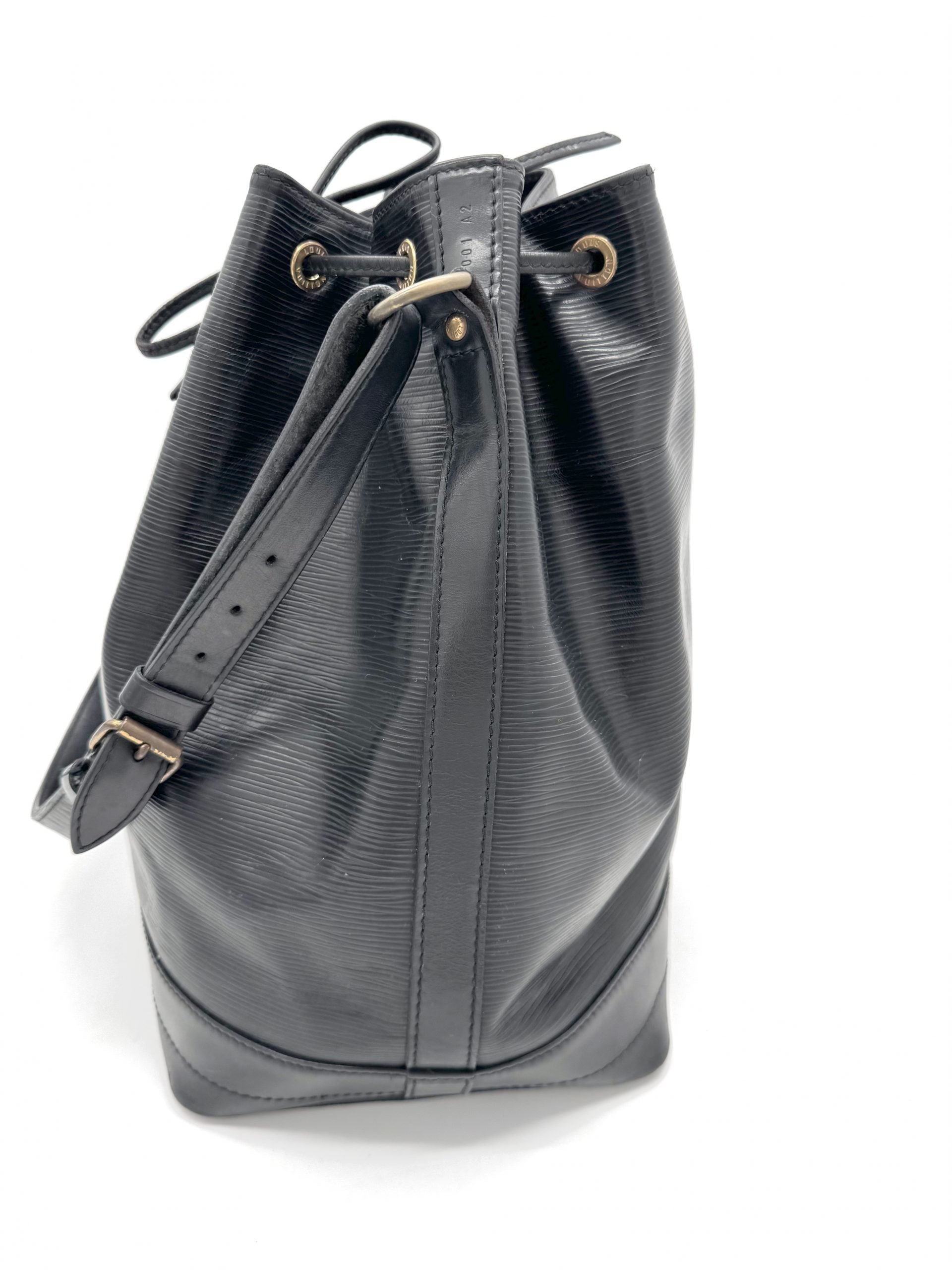 Louis Vuitton Sac Noe Grande Epi