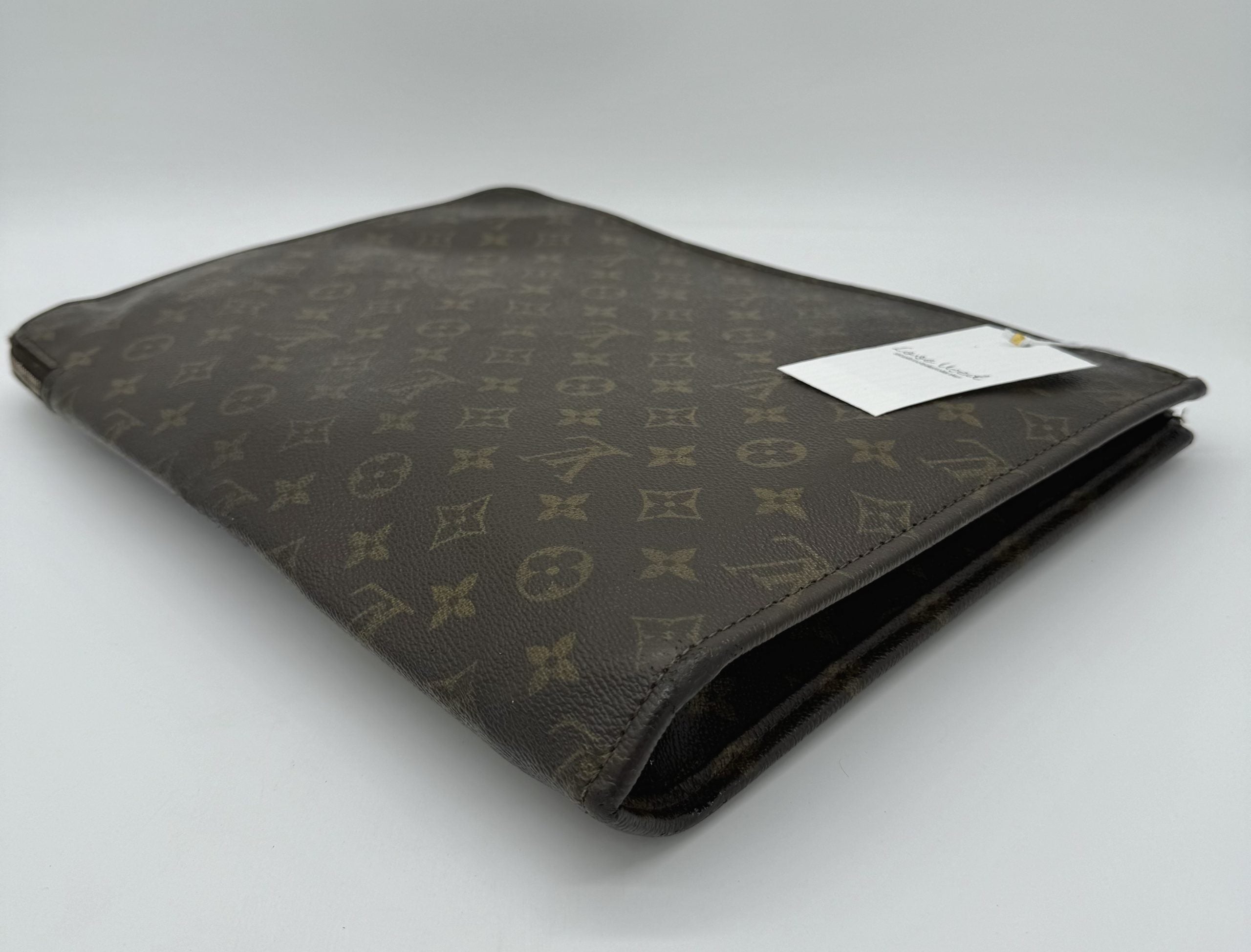 Louis Vuitton Poche de Dokuments