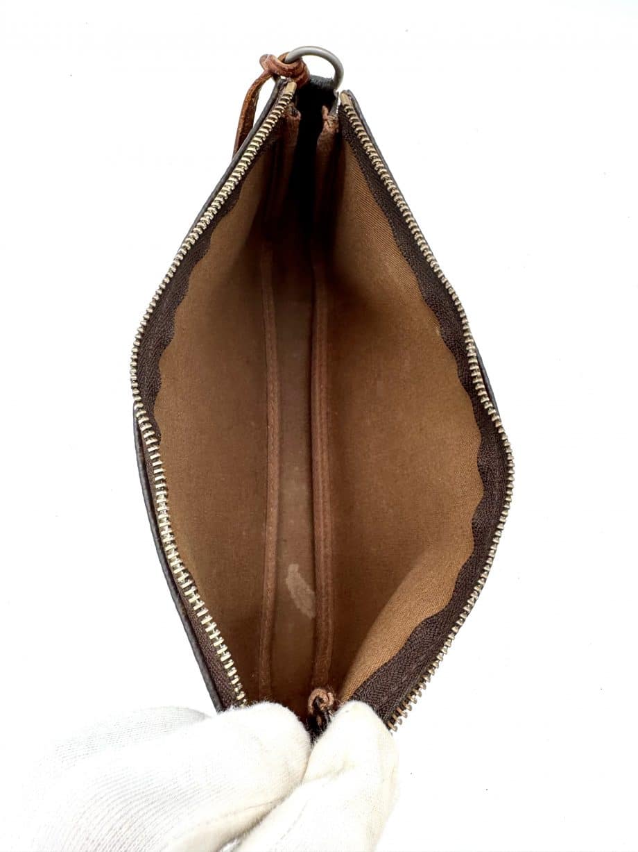 Louis Vuitton Pochette