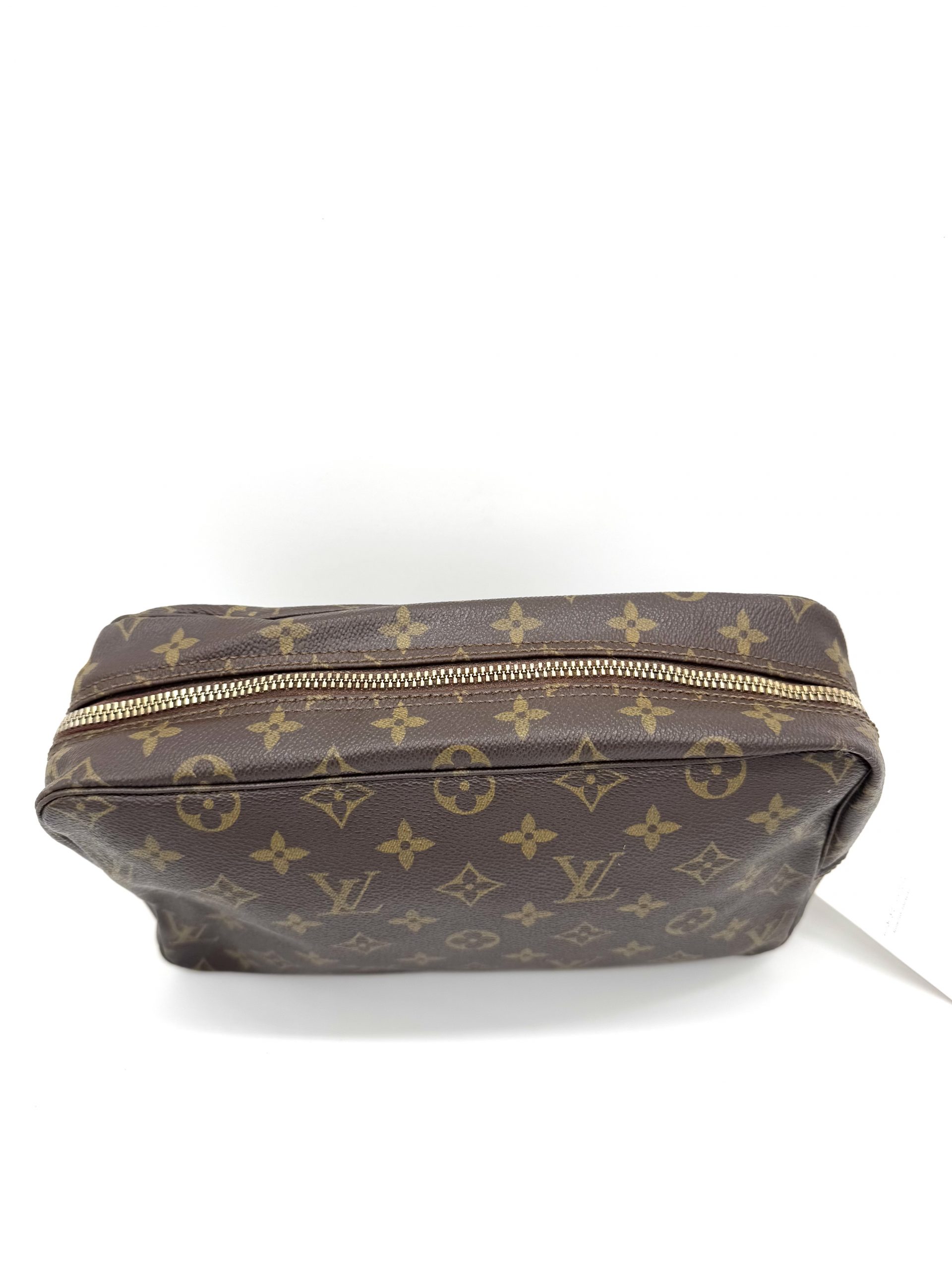 Louis Vuitton Trousse Toilette 28
